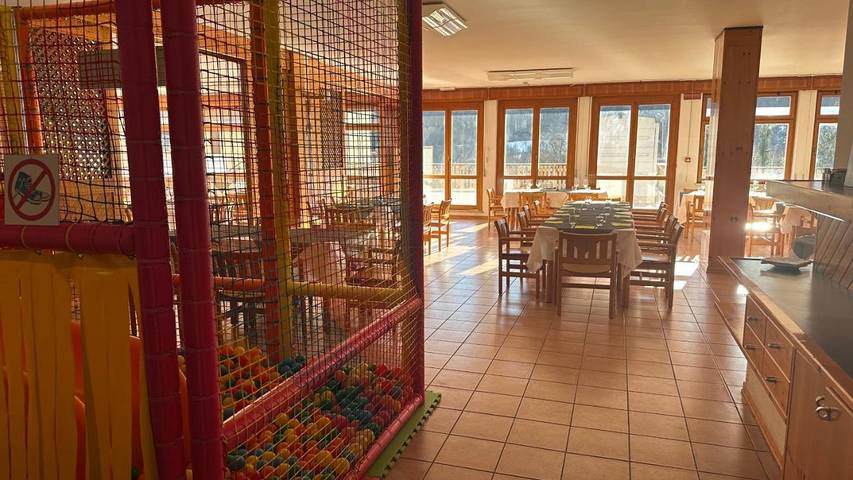 Hôtel pour 2 personnes, avec terrasse à Ampezzo - 2