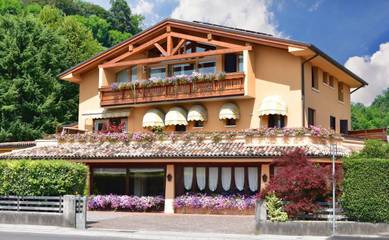 Hôtel pour 3 personnes, avec jardin et vue, animaux acceptés à Follina