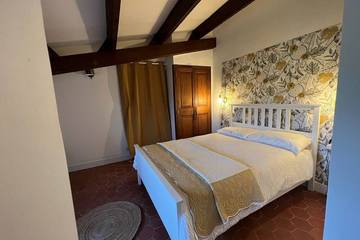 Gîte pour 6 personnes, avec balcon à Niozelles