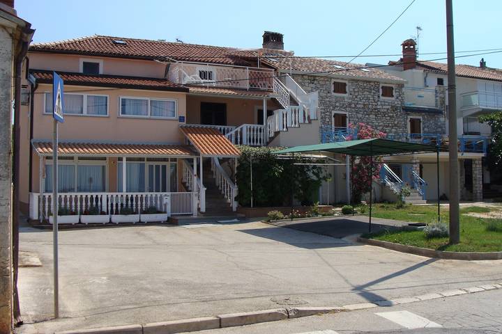 Ferienwohnung für 4 Personen, mit Balkon/Terrasse, mit Haustier in Umag - 4