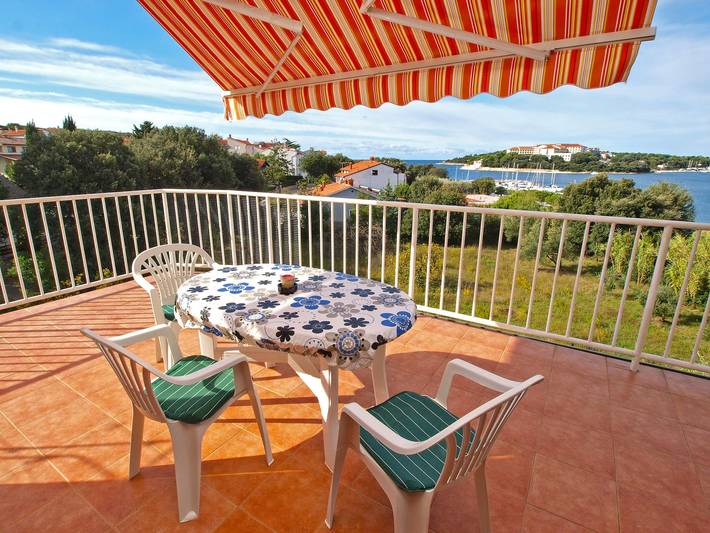 Ferienwohnung für 4 Personen, mit Balkon/Terrasse in Pjescana Uvala