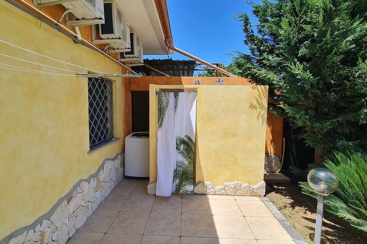 Villa Vivi. Swimming pool, whirlpool, in Quartu Sant'Elena, Cagliari Provinz
