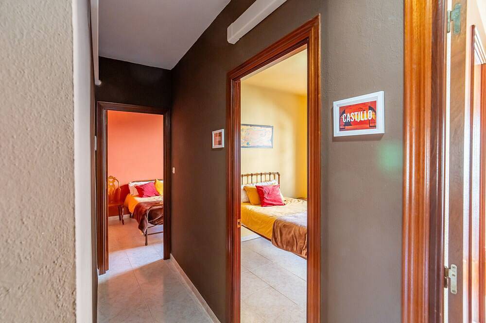 Cubo's Casa Mox Sierra de las Nieves Views / piscina privada / aire acondicionado / centrico / aparcamiento gratis in Yunquera, Sierra de las Nieves