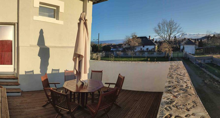 Gîte pour 6 personnes, avec terrasse dans Arcizac-Adour