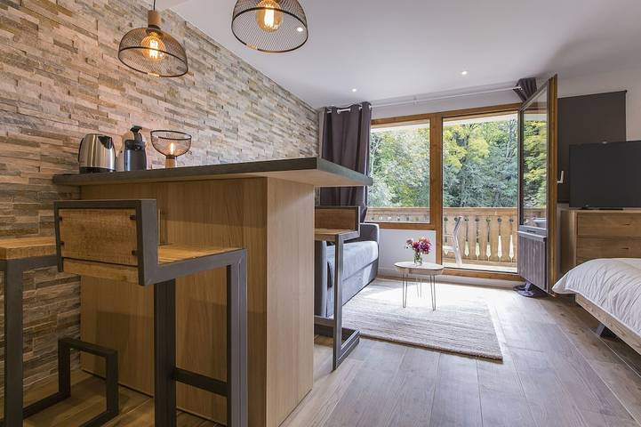 Chalet pour 4 personnes, avec piscine et balcon à Demi-Quartier