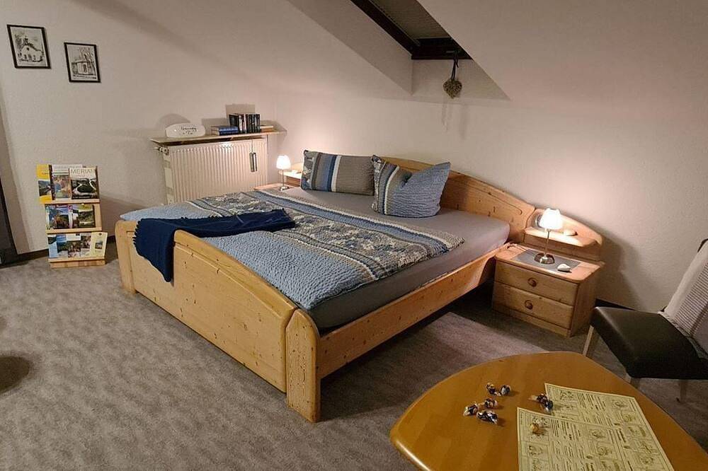 Ganze Wohnung, Ferienwohnung Pia - Appartement/Fewo, Dusche, Wc, 2 Schlafräume in Saarschleife, Mettlach