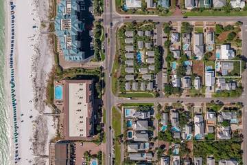 Vacation Home for 14 Guests in Destin, Emerald Coast, Picture 4