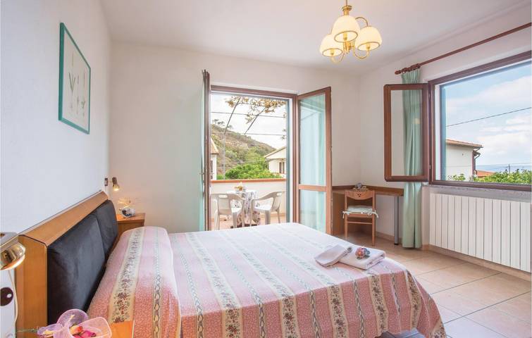 Ferienhaus für 7 Personen, mit Terrasse und Garten in Pomonte - 4
