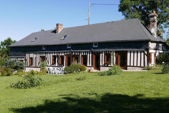 Location de vacances pour 6 personnes, avec jardin et vue à Bonneville-la-Louvet - 2