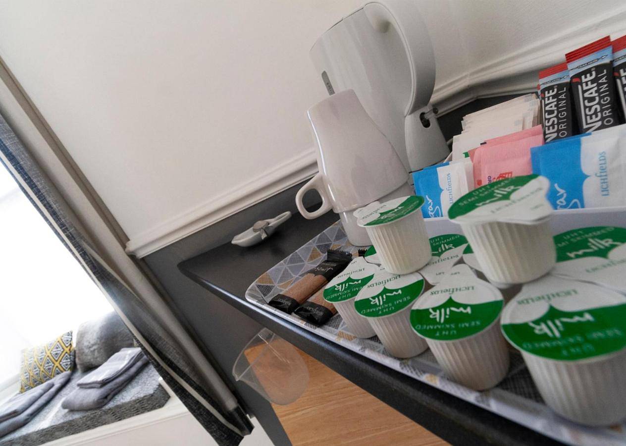 Twin Room with Shower in Skegness, Lincolnshire