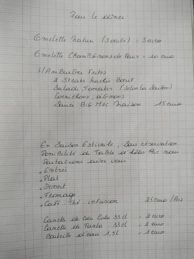 Location de vacances pour 2 personnes, avec jardin ainsi que vue et piscine à La Trimouille - 2