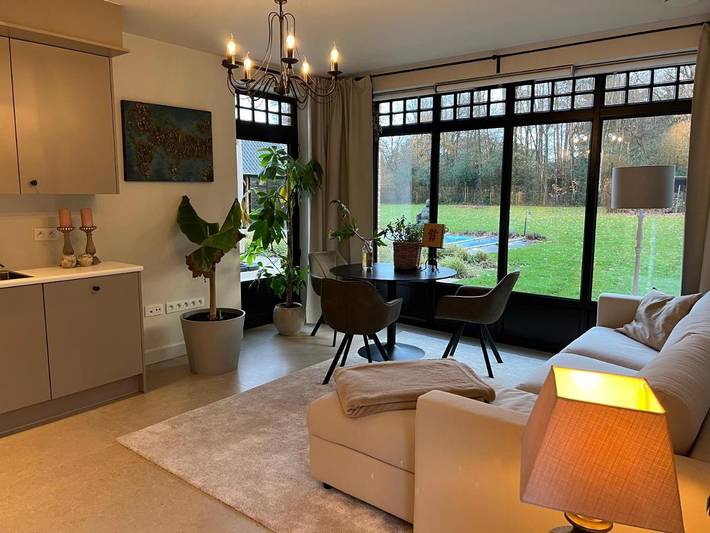 Gîte pour 2 personnes, avec vue ainsi que jardin et piscine, adapté aux familles à Genk - 2