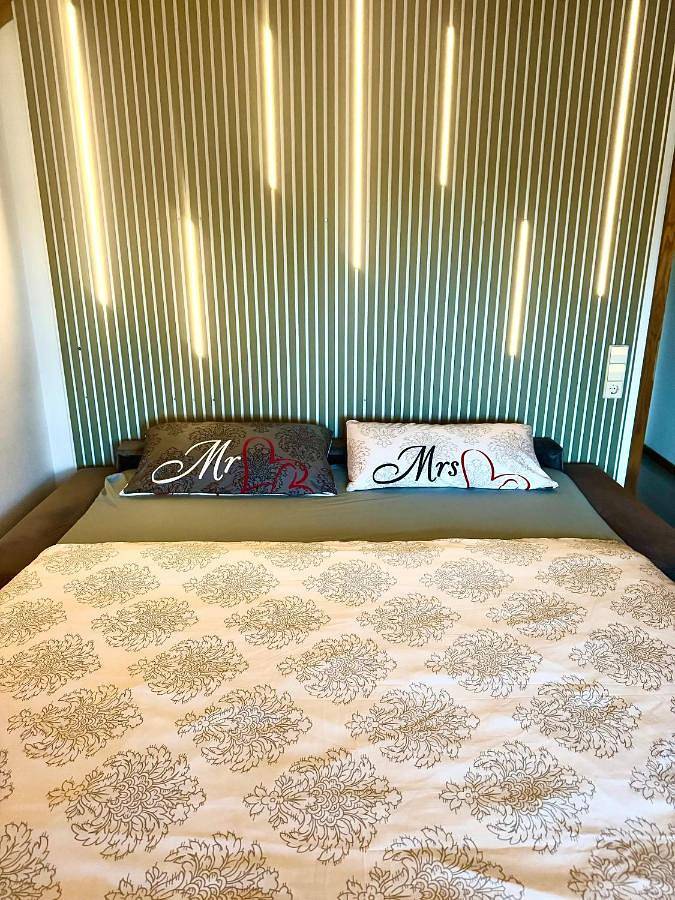 Ferienwohnung für 5 Personen, mit Ausblick und Balkon - 1
