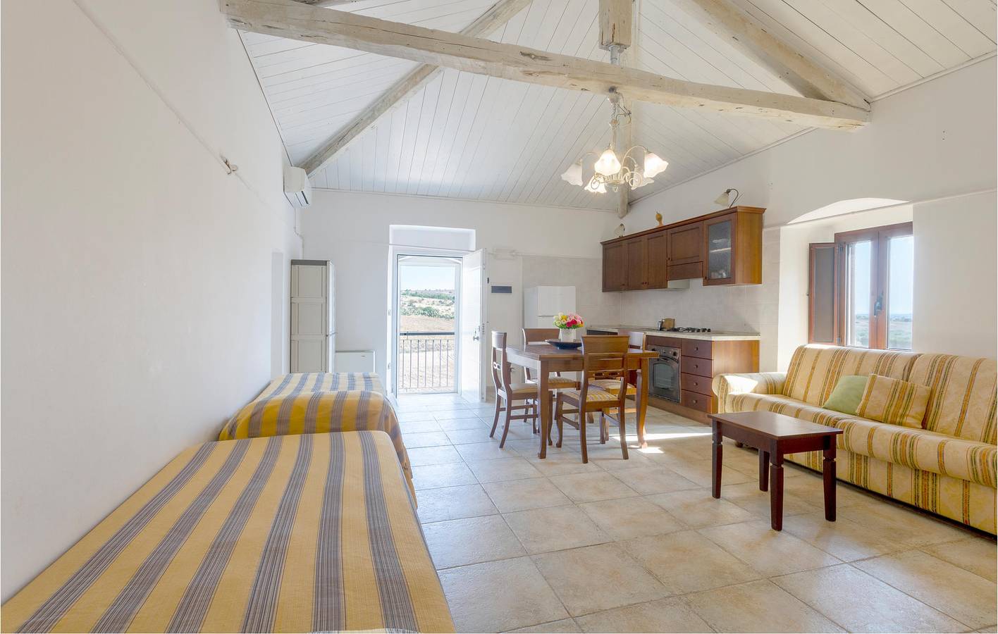 Apartamento vacacional entero, Oasis de relax con aire acondicionado, piscina y aparcamiento in Provincia de Foggia