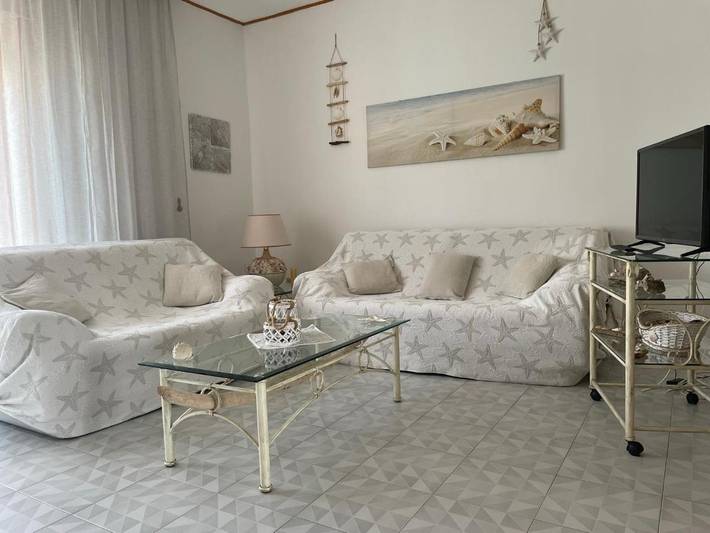 Gîte pour 2 personnes, avec terrasse dans Santa Teresa Gallura