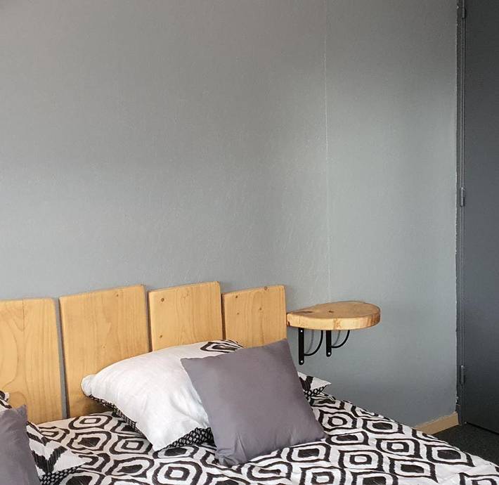 Hôtel pour 5 personnes, avec terrasse et jardin ainsi que sauna et jacuzzi à Cheylade - 3