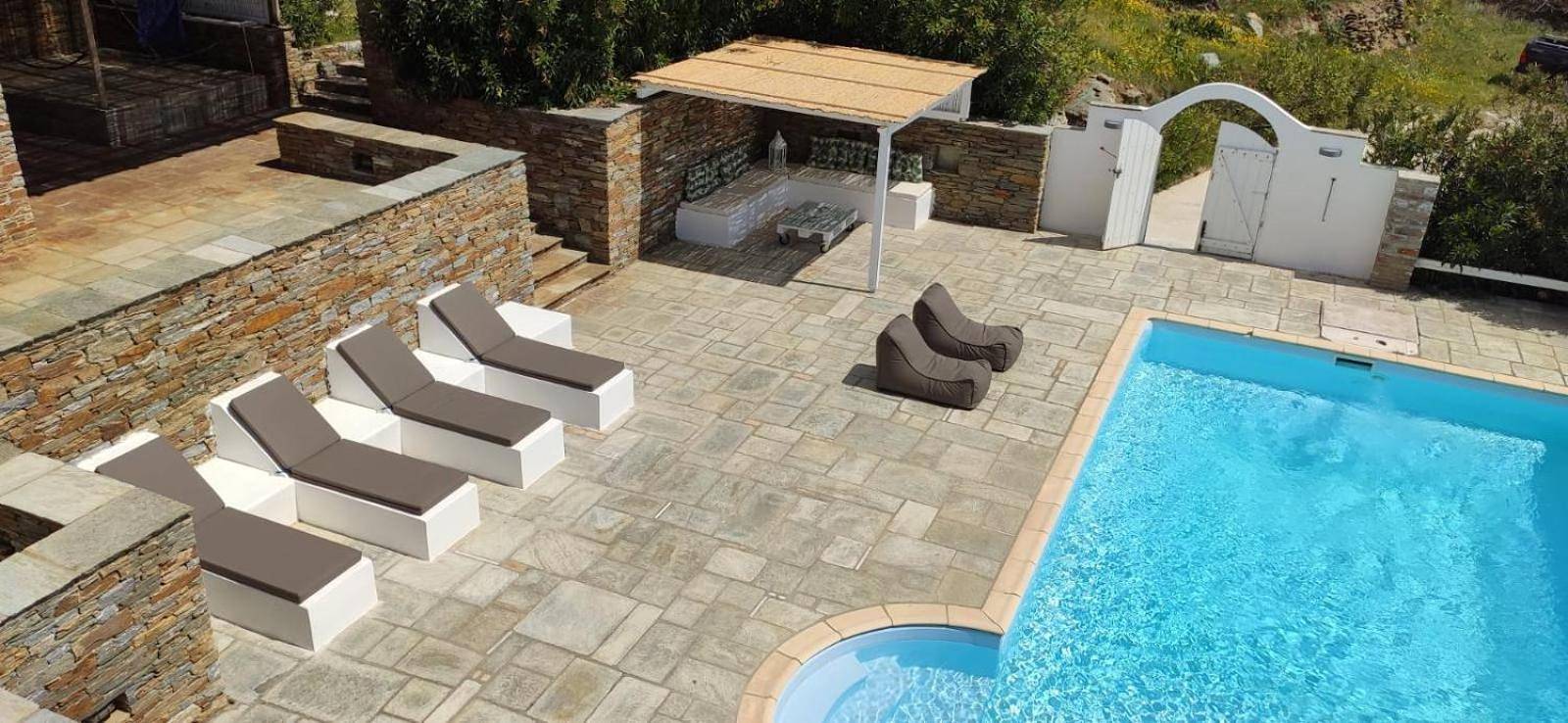 Villa Margarita Batsi: Relax e Comfort per Vacanze in Famiglia in Andros