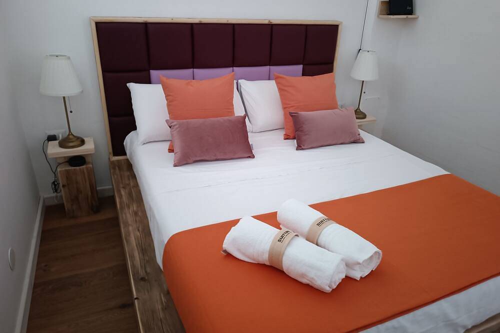 100 meters from the sea, and within walking distance of the Amalfi Coast in Battipaglia, Tyrrhenische Küste Kampanien