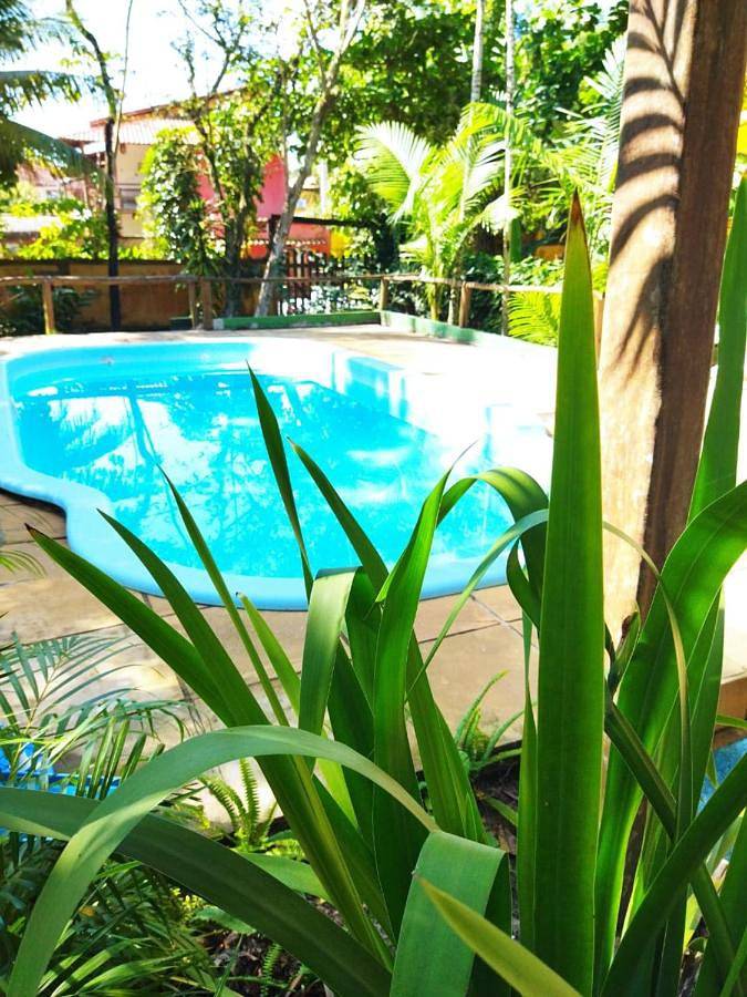 Casas e apartamentos de temporada para 3 pessoas, com piscina e balcão e ainda jardim and vista em Itacaré