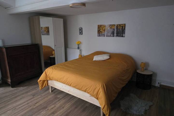 Cool 18th-century house - 15 people in Floirac (Charente-Maritime), Saintes region