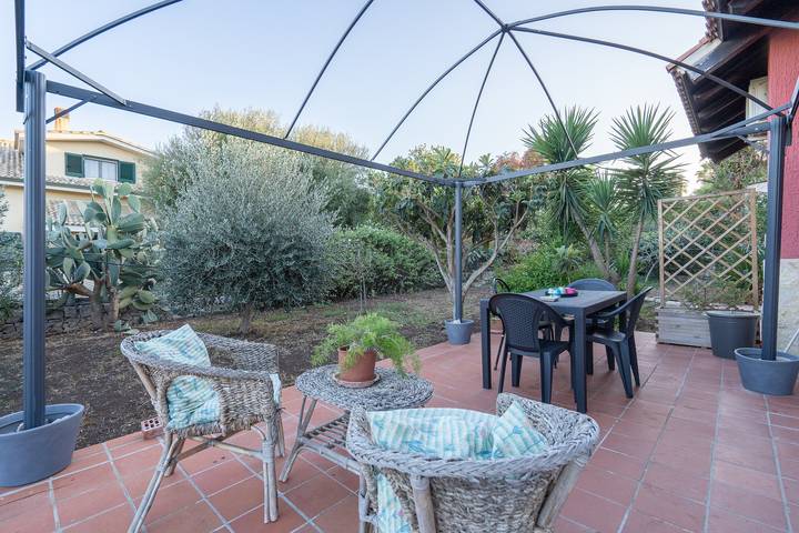 "Villa Angela" con terrazza, giardino in comune e Wi-Fi in Augusta (Italy), Augusta (comune)