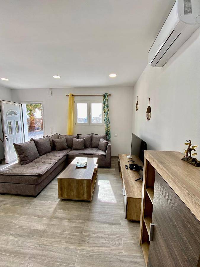 Location de vacances pour 5 personnes, avec terrasse et jardin, animaux acceptés dans Perivolos - 4