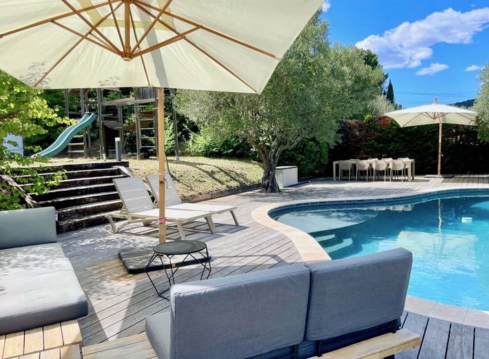 Location de vacances pour 8 personnes, avec jardin ainsi que piscine et balcon à Draguignan - 4