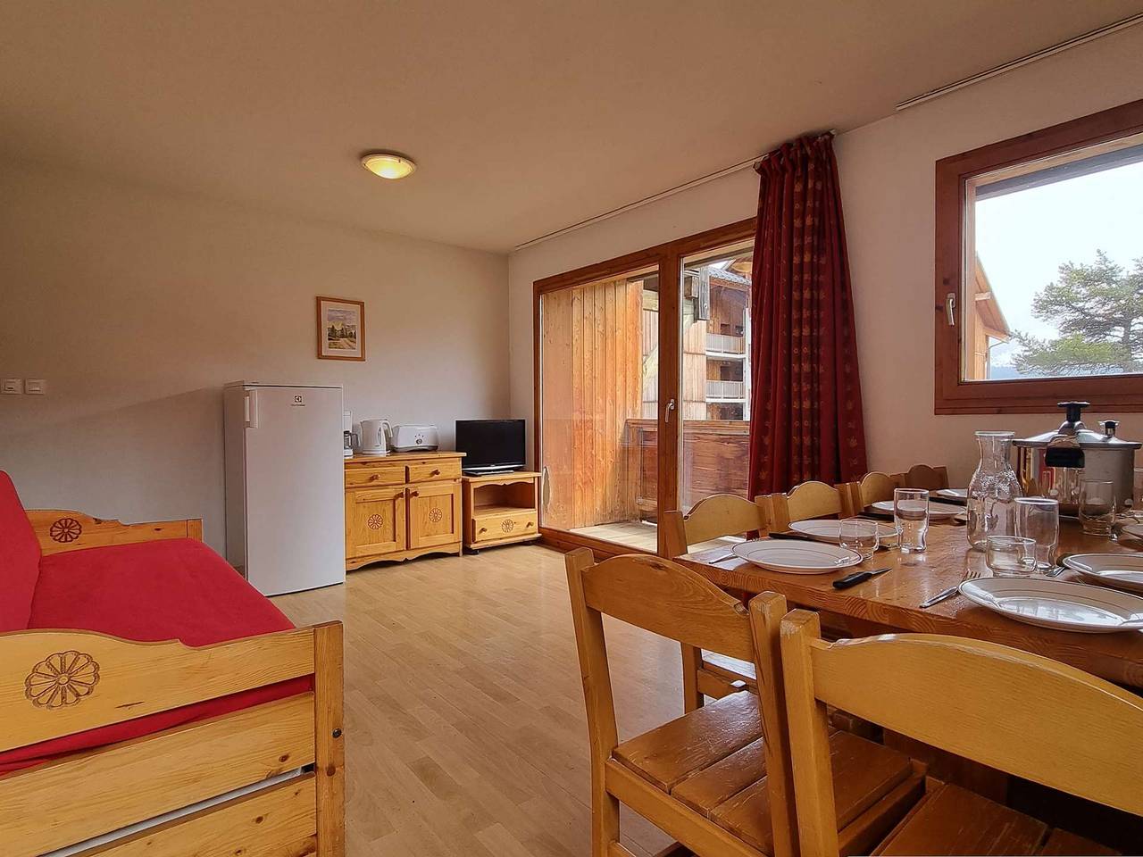 Ganze Wohnung, Wohnung für 10 Pers., 200m zum Skilift, Balkon, Skifahren, 3 Zimmer in Saint-Étienne-en-Dévoluy, Le Dévoluy