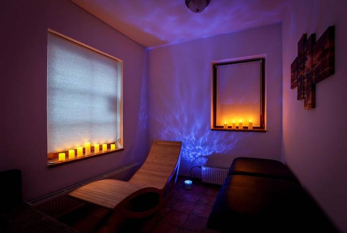 Gîte pour 2 personnes, avec terrasse ainsi que jacuzzi et sauna à Tábor - 2