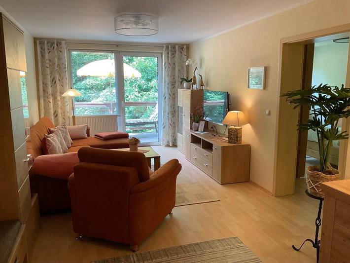 Ferienwohnung für 2 Personen, mit Balkon und Terrasse sowie Garten und Ausblick in Schwarzburg