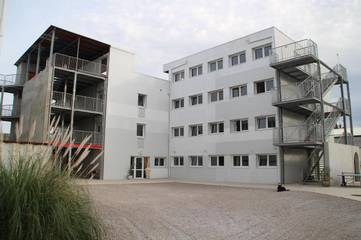 Hôtel pour 3 personnes, avec terrasse à Mudaison
