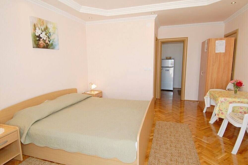 Ganze Wohnung, Ferienwohnungen und Zimmer Niko,, Soline, hr in Mlini, Dubrovnik-Neretva
