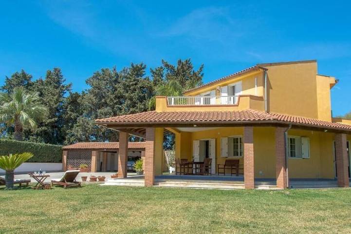 Appartamento per 7 persone, con balcone e giardino in Arenella