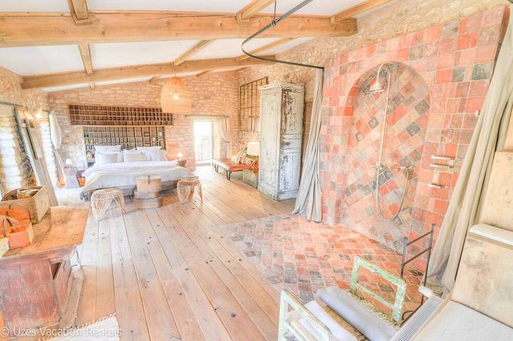 Location de vacances pour 6 personnes, avec jardin à La Capelle-et-Masmolène