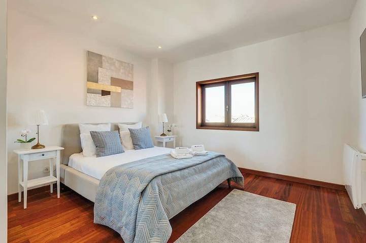 Location de vacances pour 10 personnes, avec jardin ainsi que jacuzzi et balcon, animaux acceptés dans Vila Chã - 3