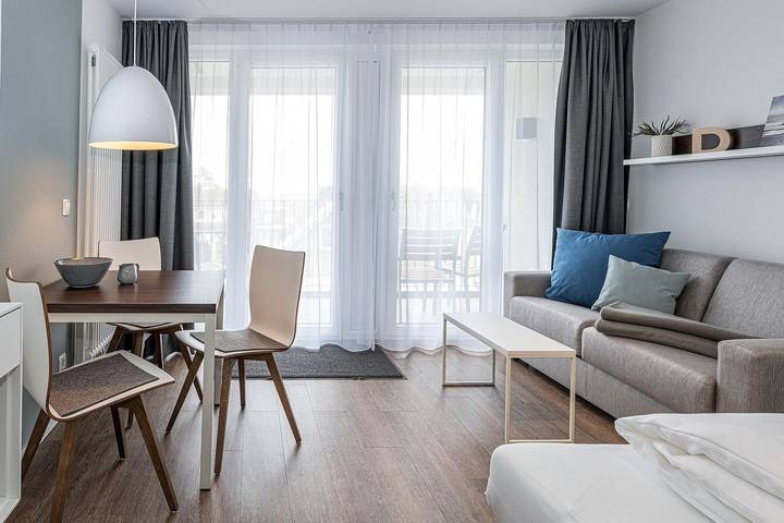 Ferienwohnung für 3 Personen, mit Kinderpool und Sauna sowie Balkon in Bensersiel