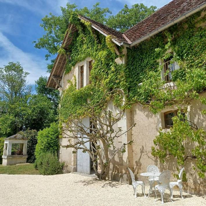 Location de vacances pour 6 personnes, avec piscine et terrasse à Saint-Paul-Lizonne - 4