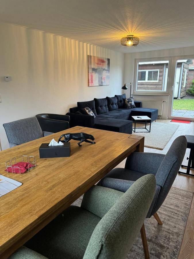 Ferienwohnung für 4 Personen, mit Terrasse und Garten sowie Ausblick in Rastede