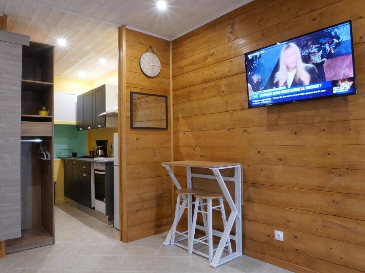 Appartement entier, Studio Ventadour in Égletons, Région de Tulle