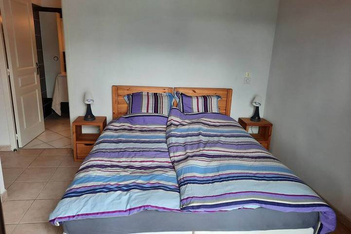 Entire apartment, Breathtaking view of Lake Serre-Ponçon in Chorges, Écrins National Park