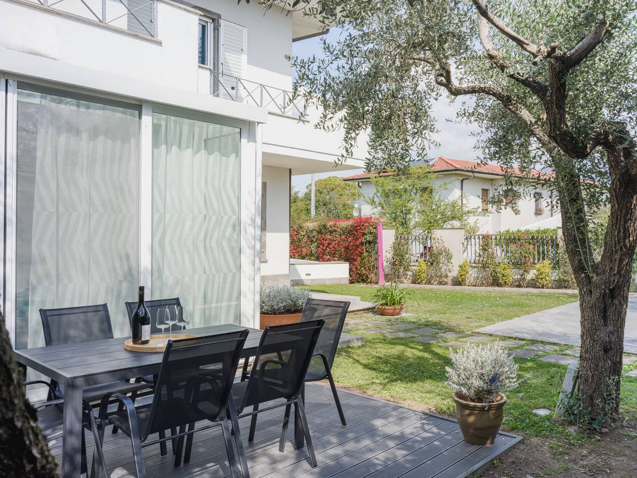 Casa a un passo dal mare in Massa, Italienische Riviera