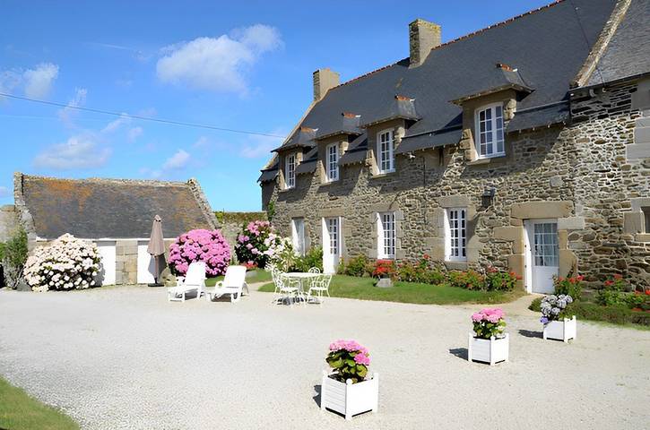 Gîte pour 4 personnes, avec terrasse et jardin