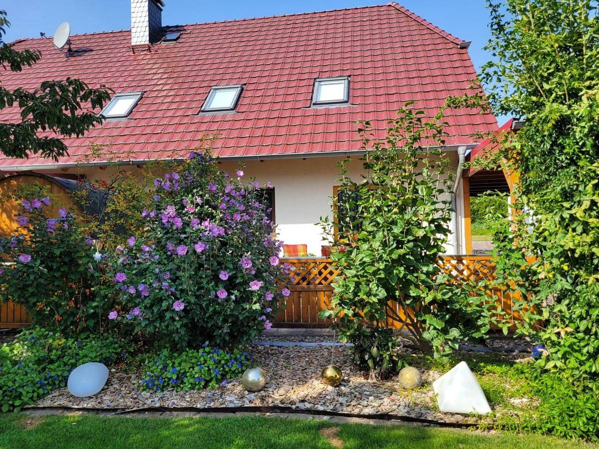 Ganze Wohnung, Ferienwohnung Halle in Halle (Weserbergland), Landkreis Holzminden