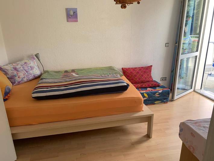 Ferienwohnung für 6 Personen, mit Balkon und Terrasse sowie Garten und Ausblick in Winningen