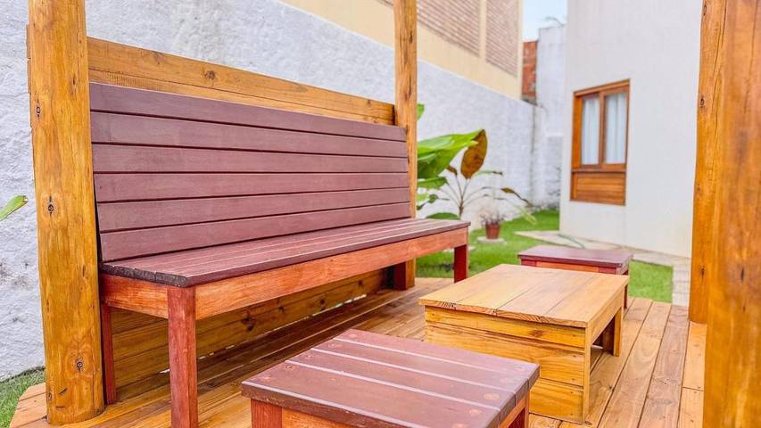 Casas e apartamentos de temporada para 6 pessoas, com jardim e balcão e ainda piscina em Barra de São Miguel