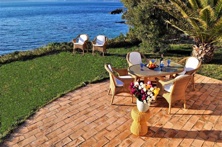 Villa per 8 persone, con Terrazza e Giardino nonché Panorama a Morcone (Capoliveri)