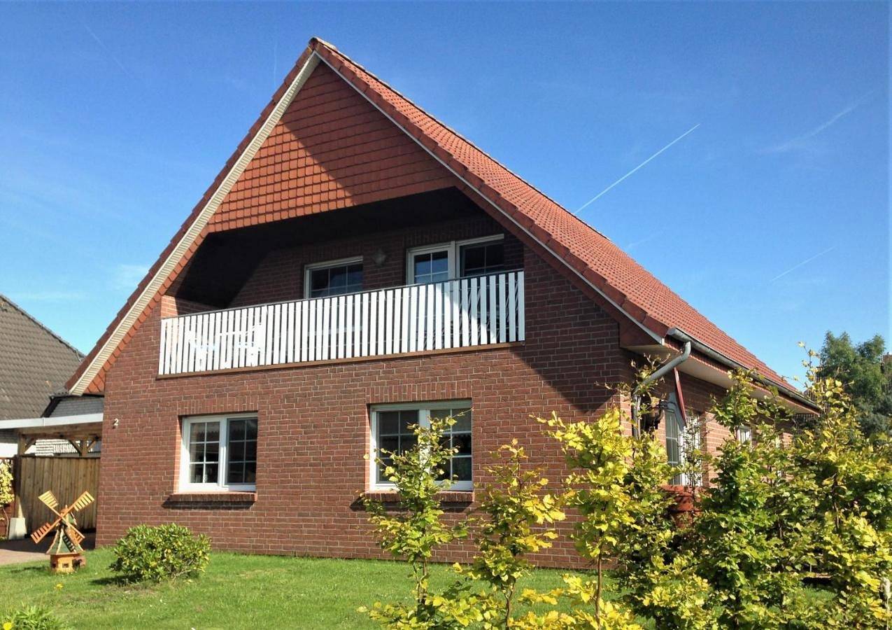 Ganze Wohnung, Apartment with Balcony in Ochtersum, Landkreis Wittmund