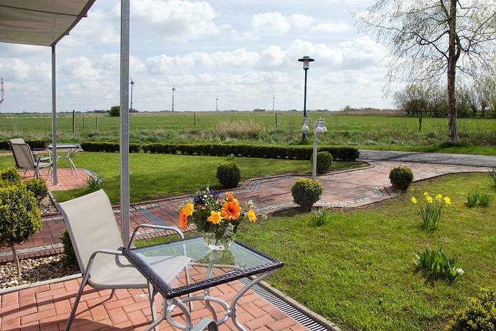 Ferienwohnung für 3 Personen, mit Terrasse und Garten in Neuharlingersiel - 4