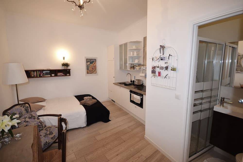 Ganze Wohnung, Romantic Studio im Zentrum von Nizza in Nizza, Mittelmeerküste (Frankreich)