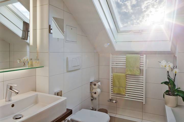 Hotel Konradshof - Klassik-Zimmer mit Balkon, 34qm, max. 2 Personen in Seewald, Nordschwarzwald